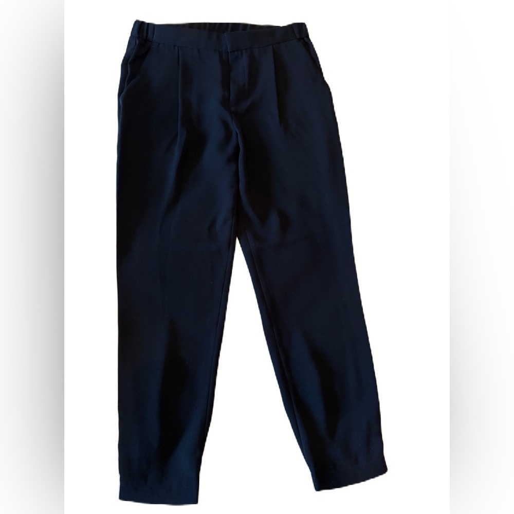 Uniqlo Black Mid-Rise Non-Wrinkle Pants - Size M